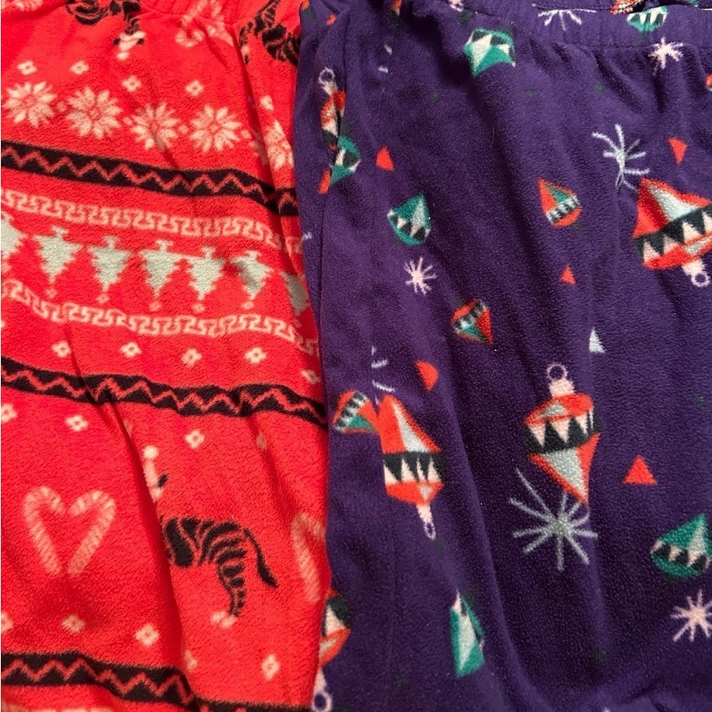 2pairs of ladies pjs